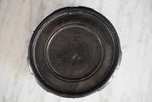 Sort, oval planteopsats